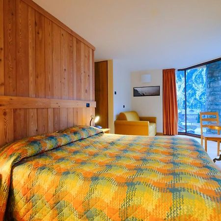 Hotel Aigle Courmayeur Exterior photo