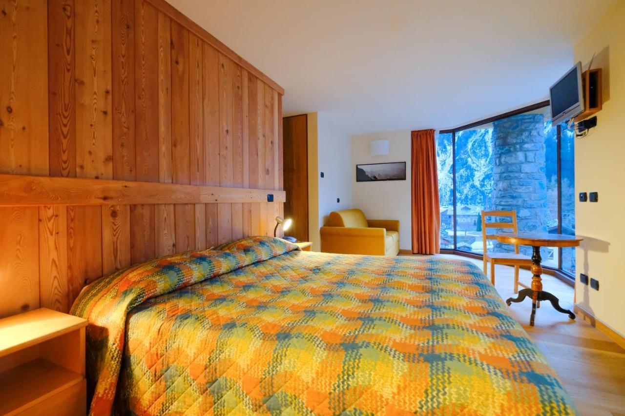 Hotel Aigle Courmayeur Exterior photo