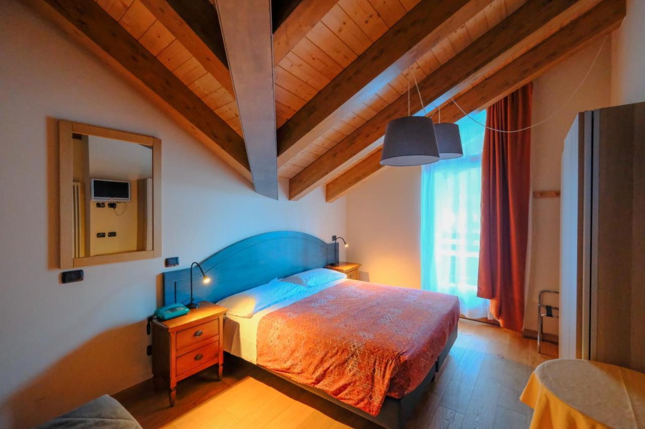 Hotel Aigle Courmayeur Exterior photo